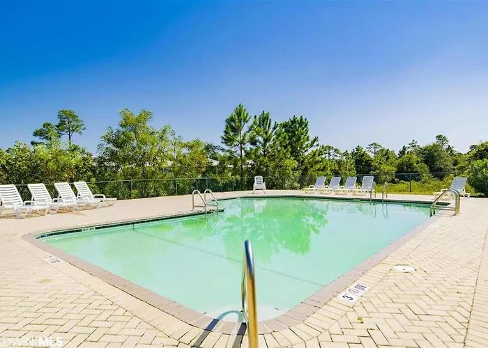 Modern With Screened Porch On-site Pool Ac & W&d Holiday home Gulf Shores